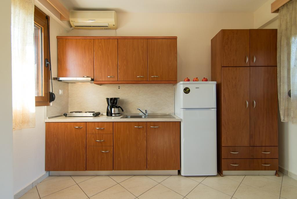 Rodon Garden Apartamento Sárti Exterior foto